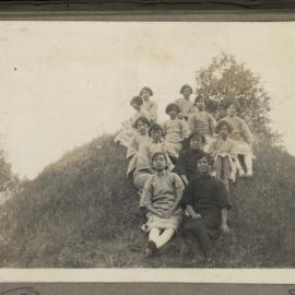 Yau Tsai Students