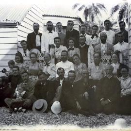 Synod Group At Tanna, 1900