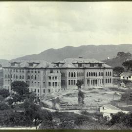 Exterior view of the Girls' School, Foochow, 1916