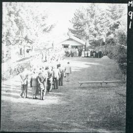 Visitors Arriving at Ohope