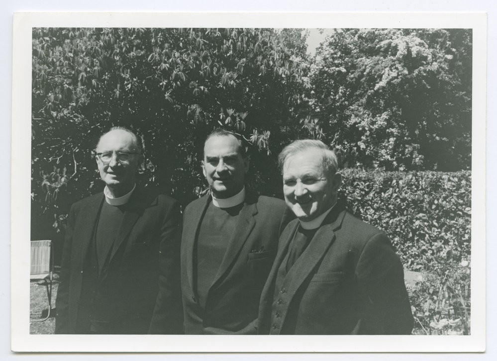 Rev. Dr J.M. Bates (right) in the manse garden at East Taieri Presbyterian Church during moderatorial visit, 1969.
P-A18.31-88