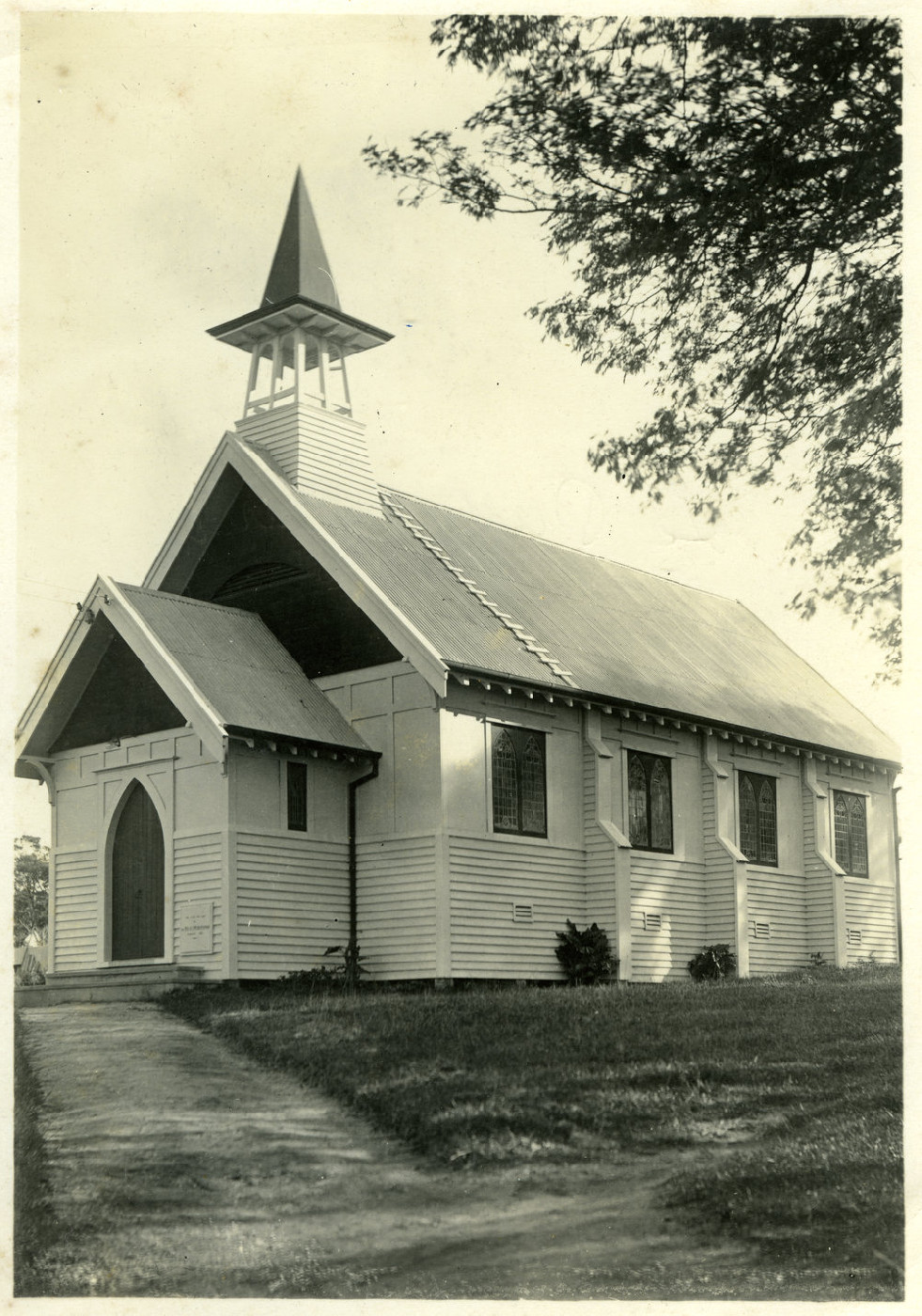 A view of the Te Puke Church circa 1928.

P-A70.19-40